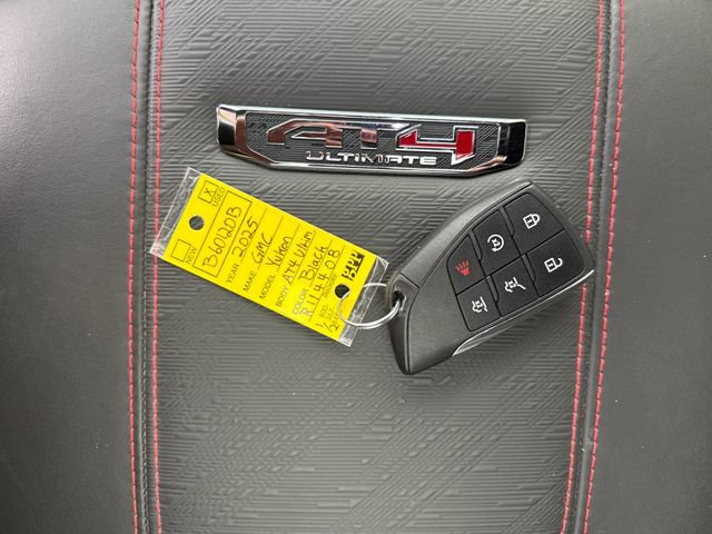 Used 2025 GMC Yukon AT4 Ultimate AWD/4WD image 23