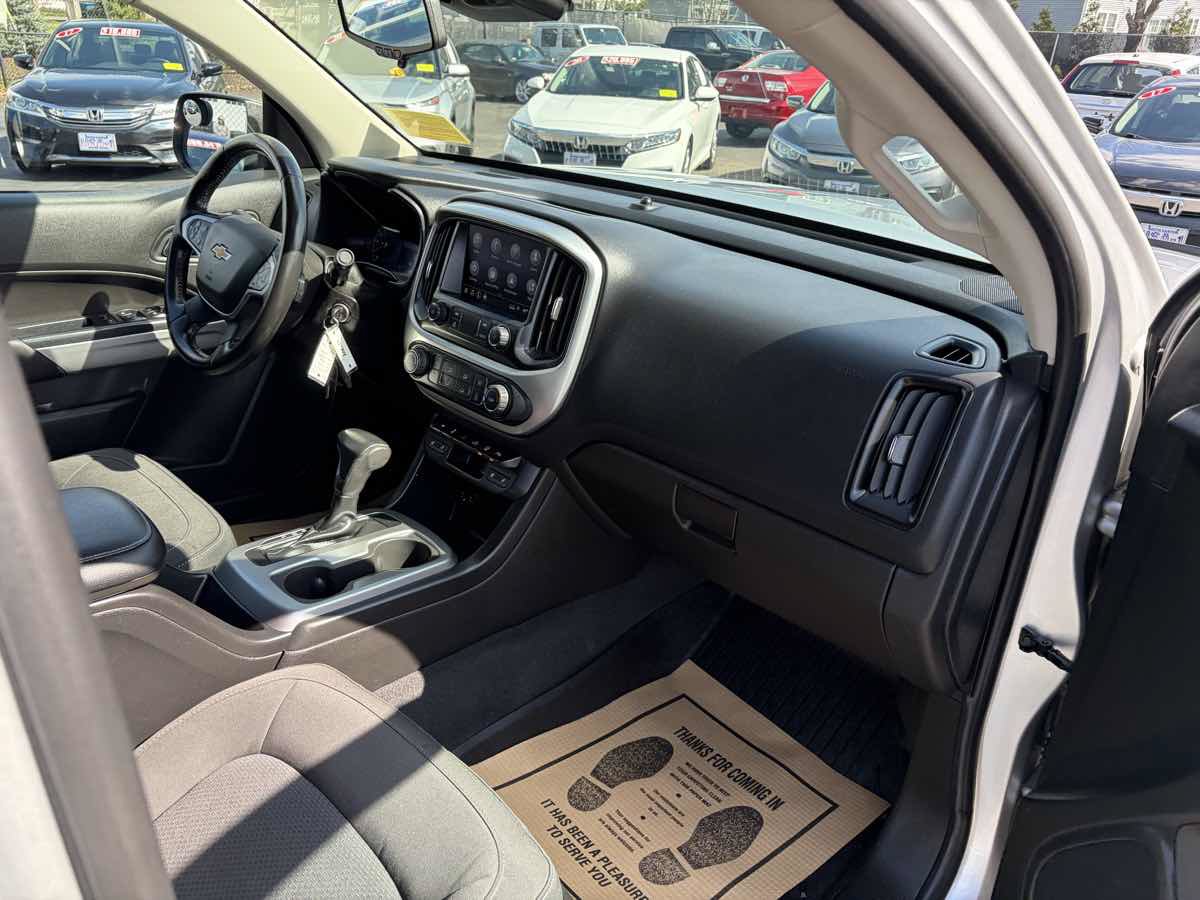 Used 2020 Chevrolet Colorado LT w/ Safety Package AWD/4WD image 26