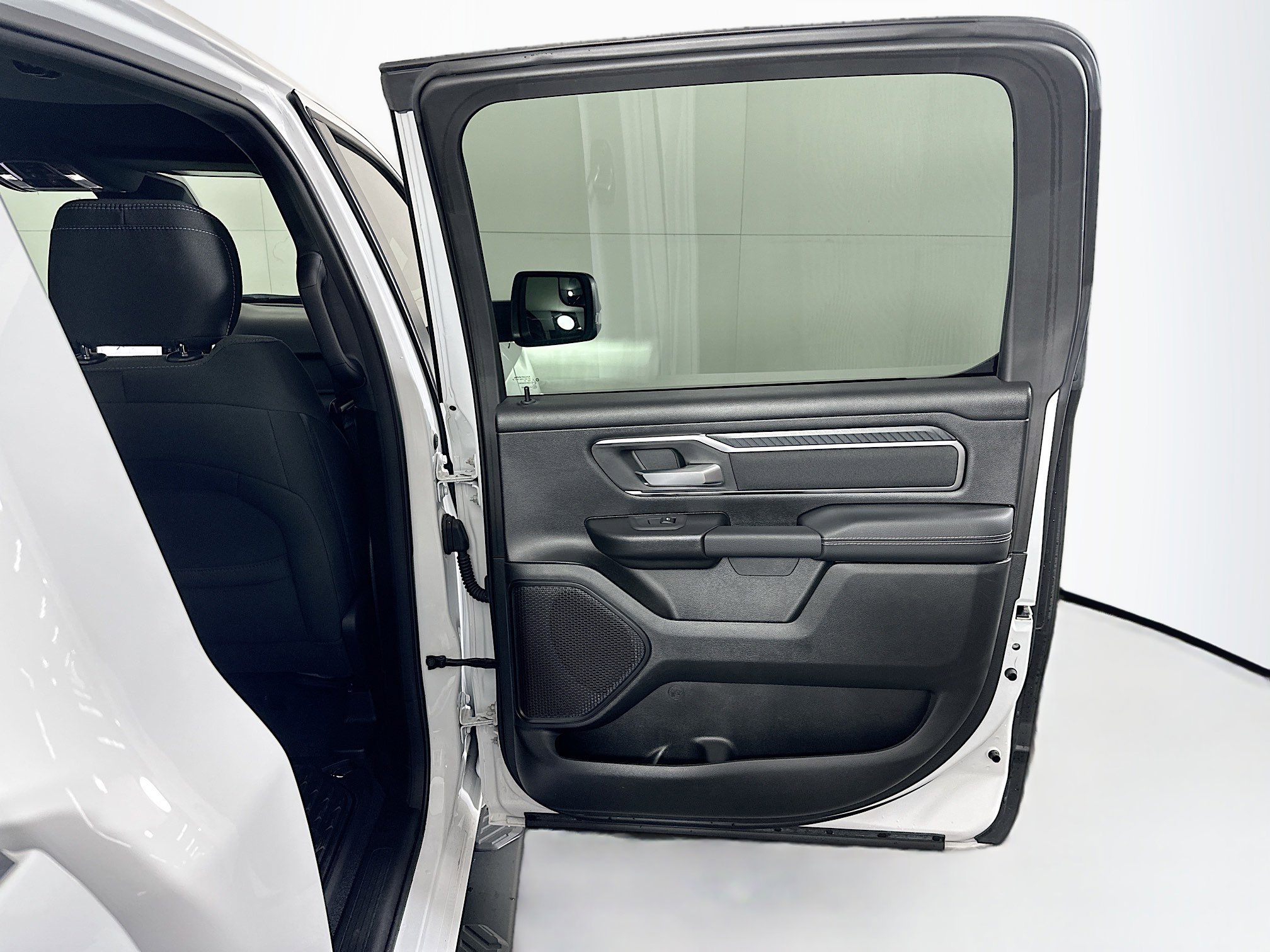 Used 2025 RAM 1500 Big Horn image 31