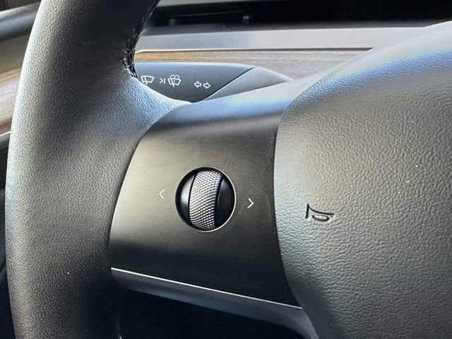 Used 2022 Tesla Model Y Performance image 23