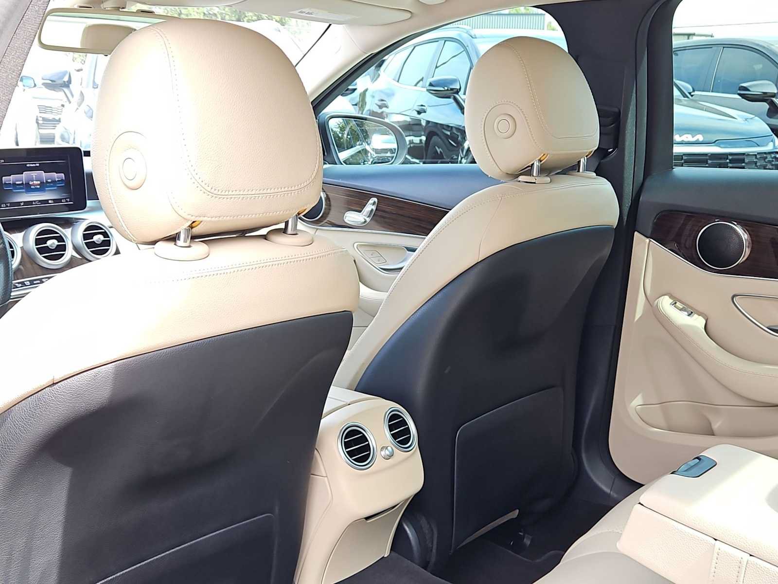 Used 2018 Mercedes-Benz C 300 Sedan image 16