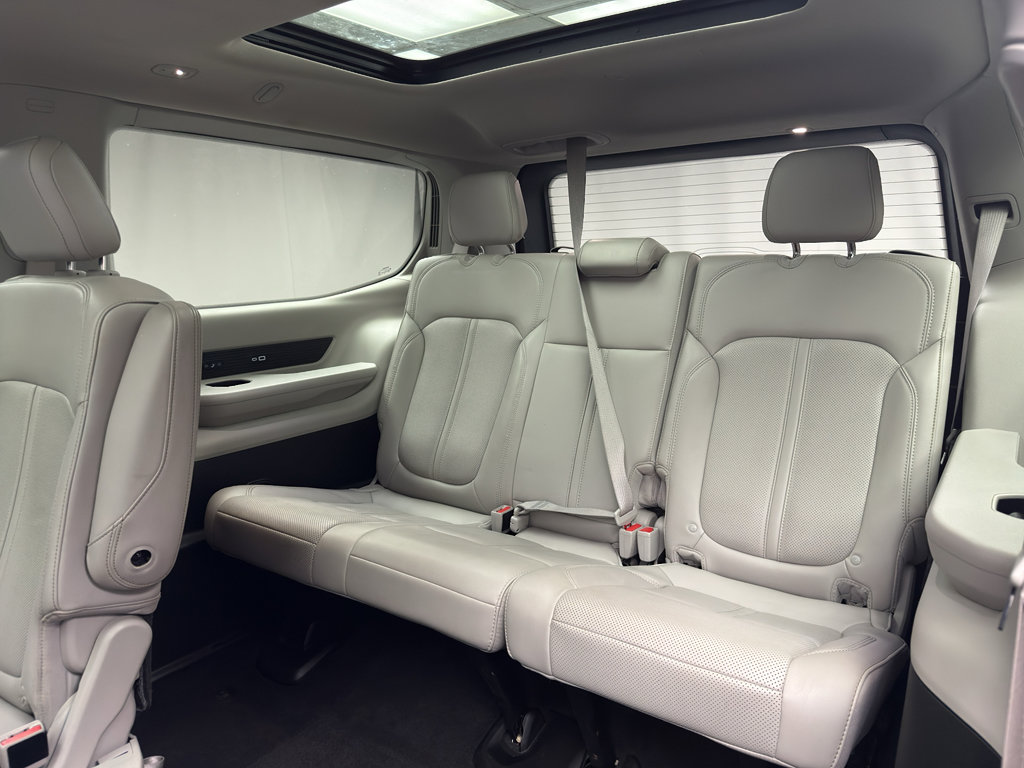 Used 2023 Jeep Wagoneer Series III w/ Premium Group I AWD/4WD image 13