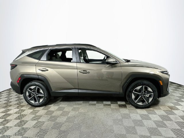 Used 2025 Hyundai Tucson SEL AWD/4WD image 2