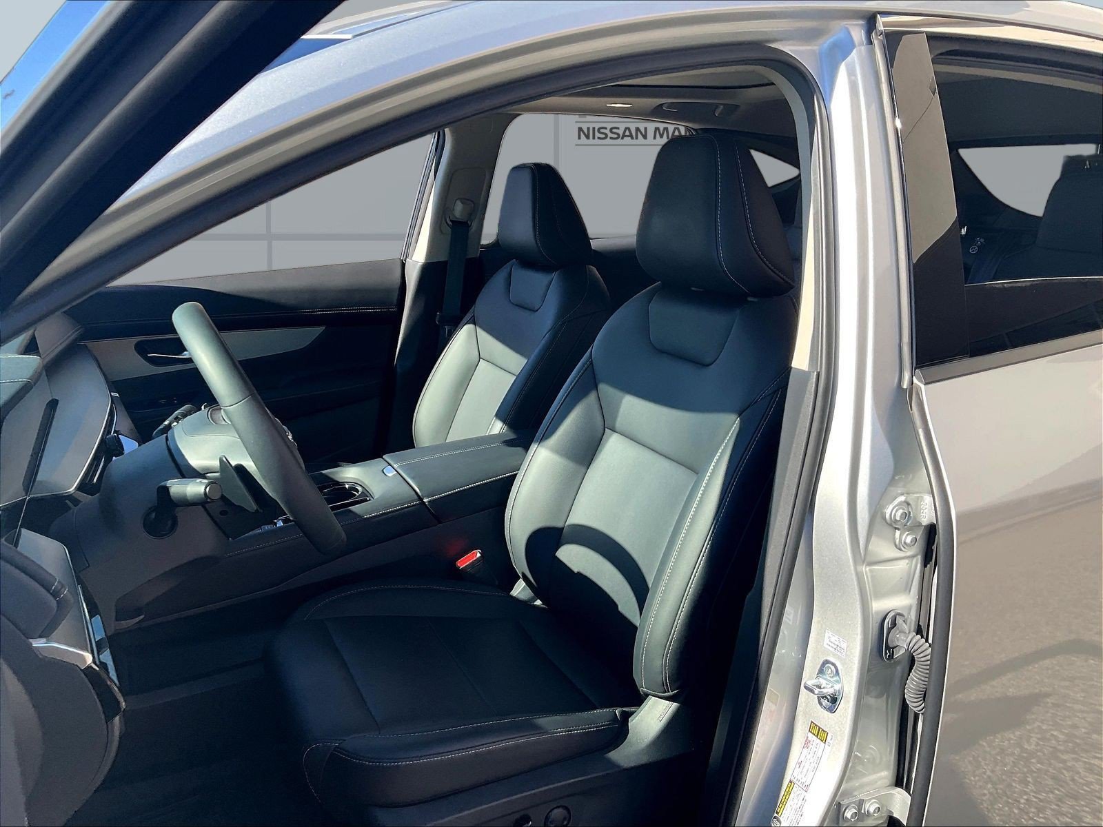 Certified 2025 Nissan Murano SL w/ Cargo Package AWD/4WD image 23