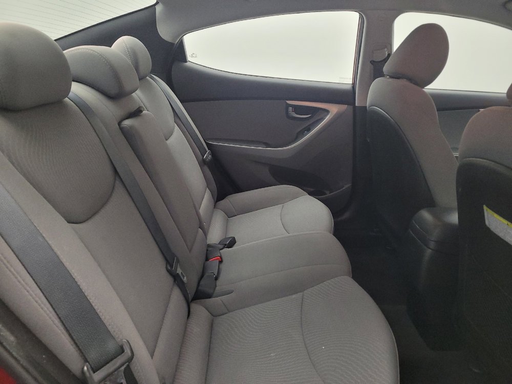 Used 2016 Hyundai Elantra SE image 19