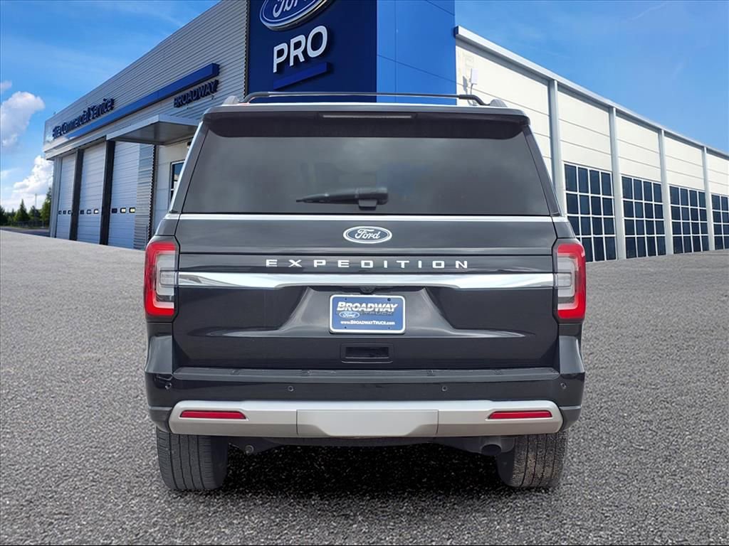 Used 2024 Ford Expedition Limited image 30