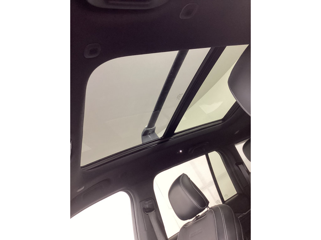 Used 2023 Jeep Grand Cherokee Overland AWD/4WD image 33
