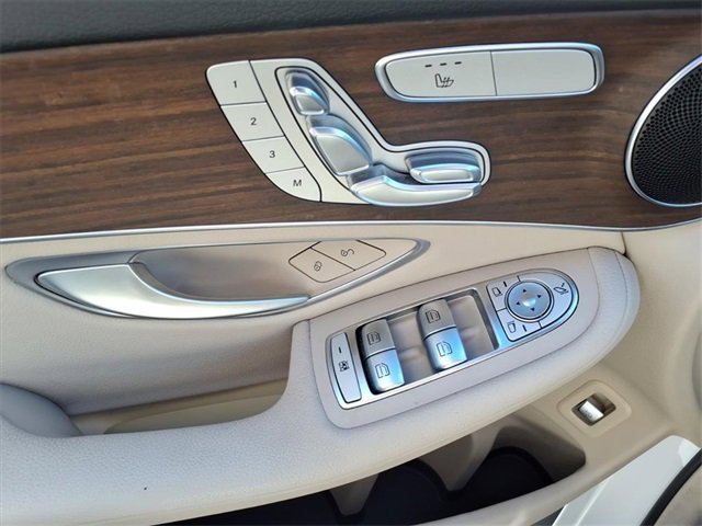 Used 2022 Mercedes-Benz GLC 300 GLC 300 image 16