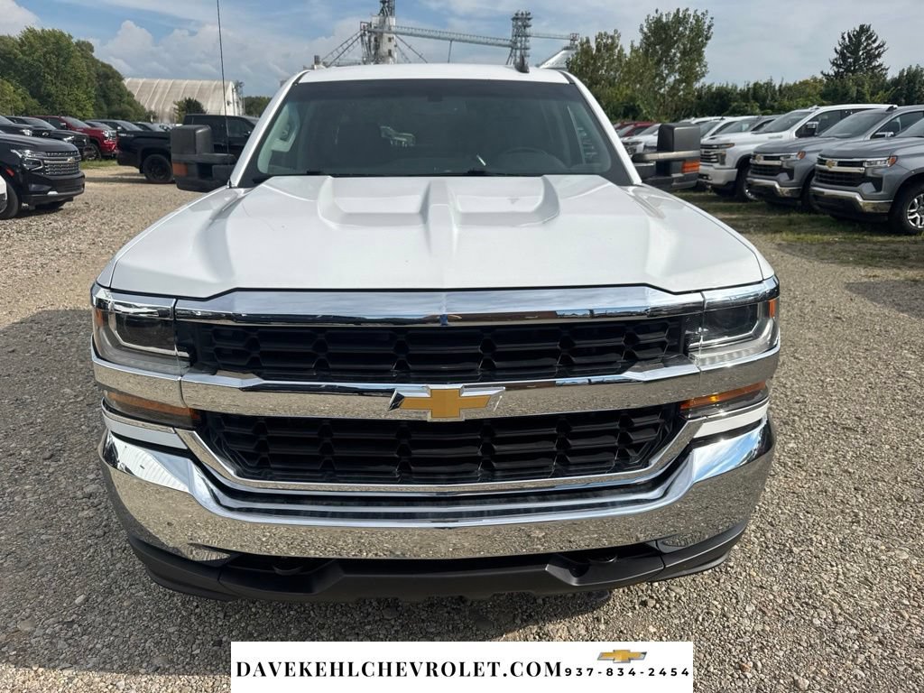Used 2018 Chevrolet Silverado 1500 LT w/ Trailering Package AWD/4WD image 3