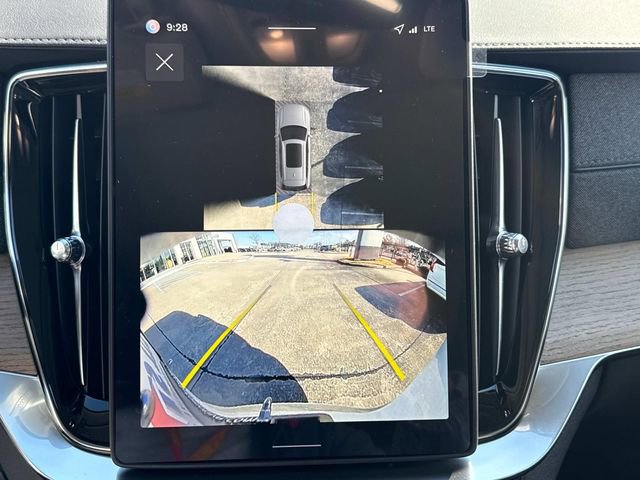 New 2026 Volvo XC90 B5 Plus w/ Protection Package Premier image 29