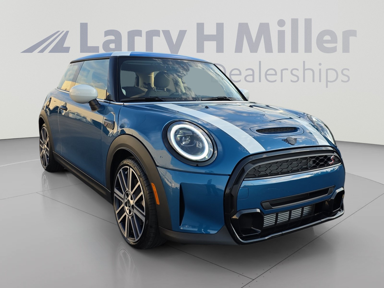Used 2024 MINI Cooper S FWD image 7