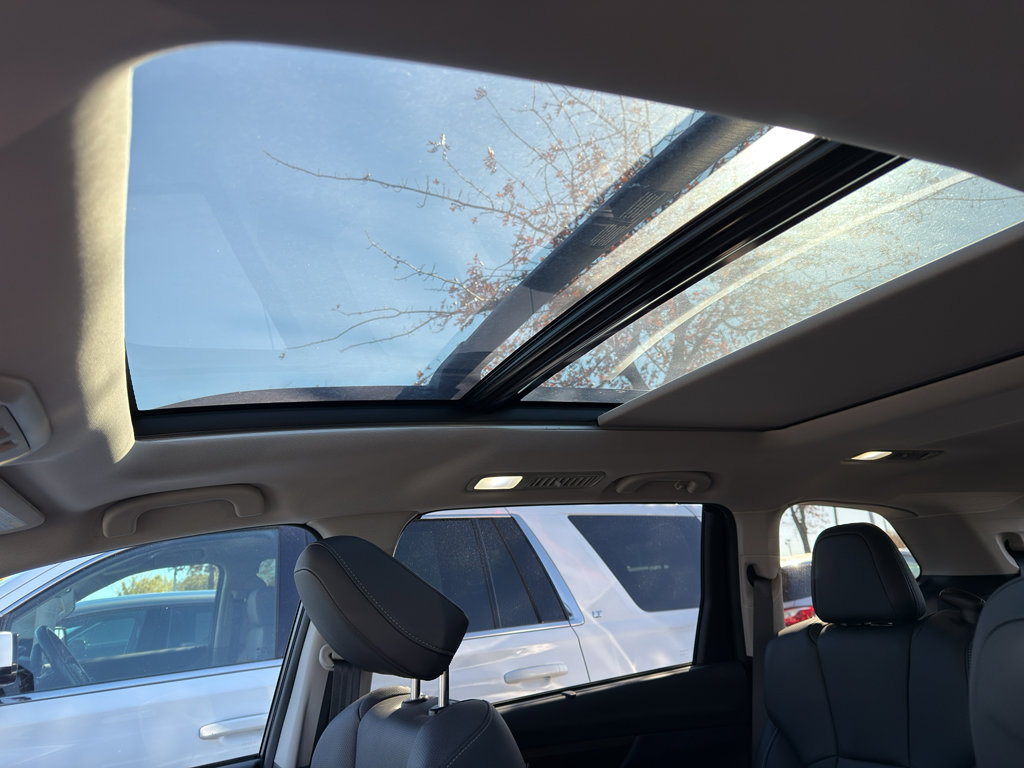 Used 2023 Subaru Ascent Touring image 12