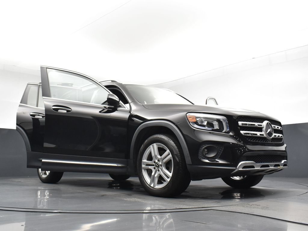 Used 2022 Mercedes-Benz GLB 250 4MATIC image 27