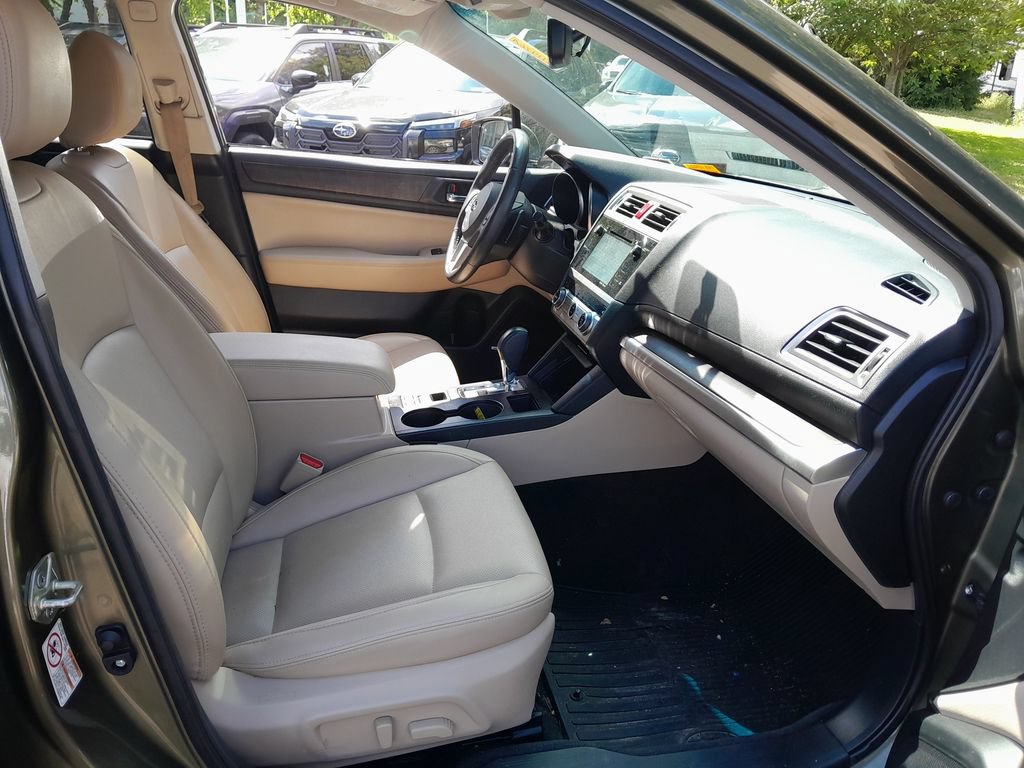 Used 2015 Subaru Outback 3.6R Limited AWD/4WD image 38