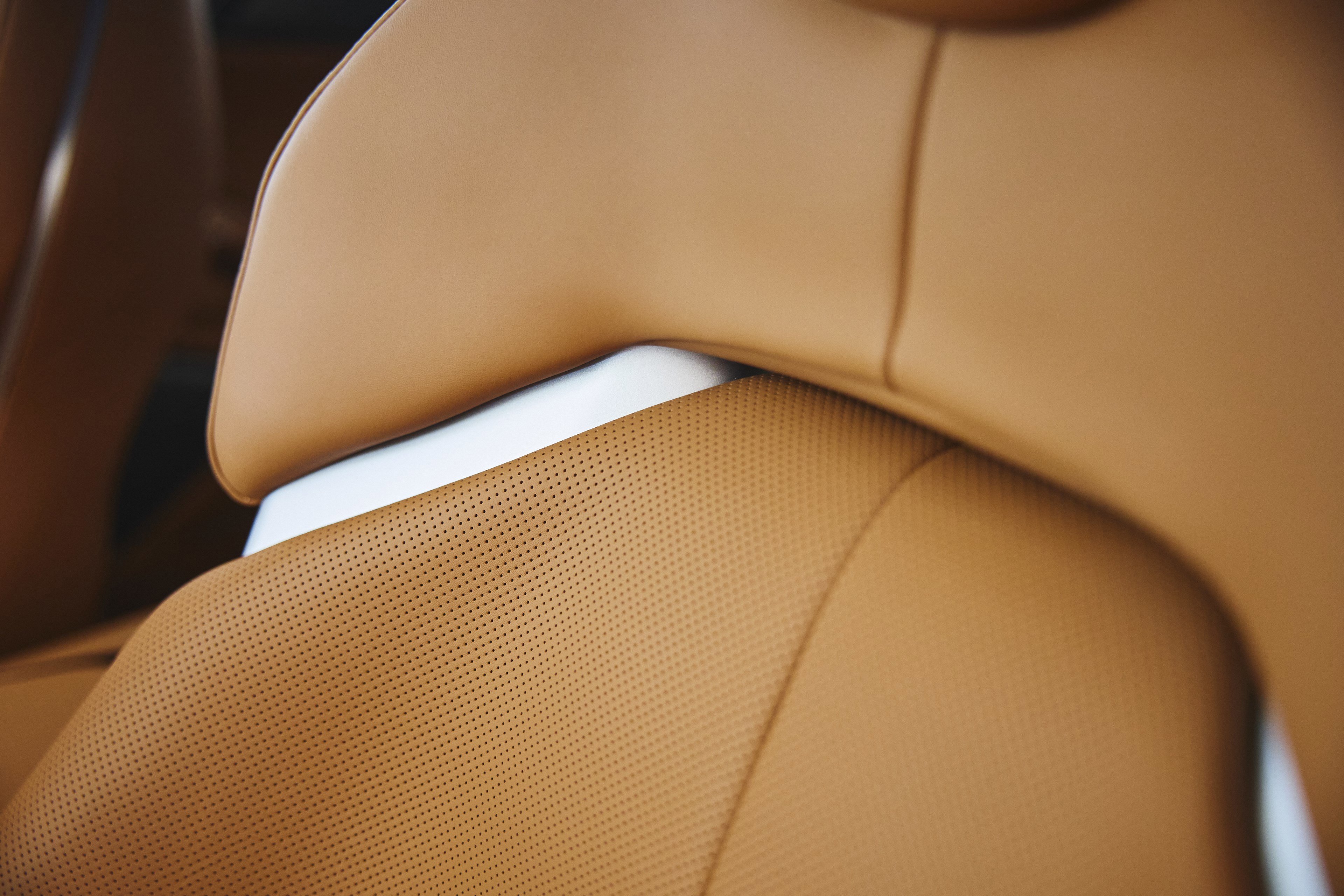 Used 2025 Ferrari Purosangue image 27