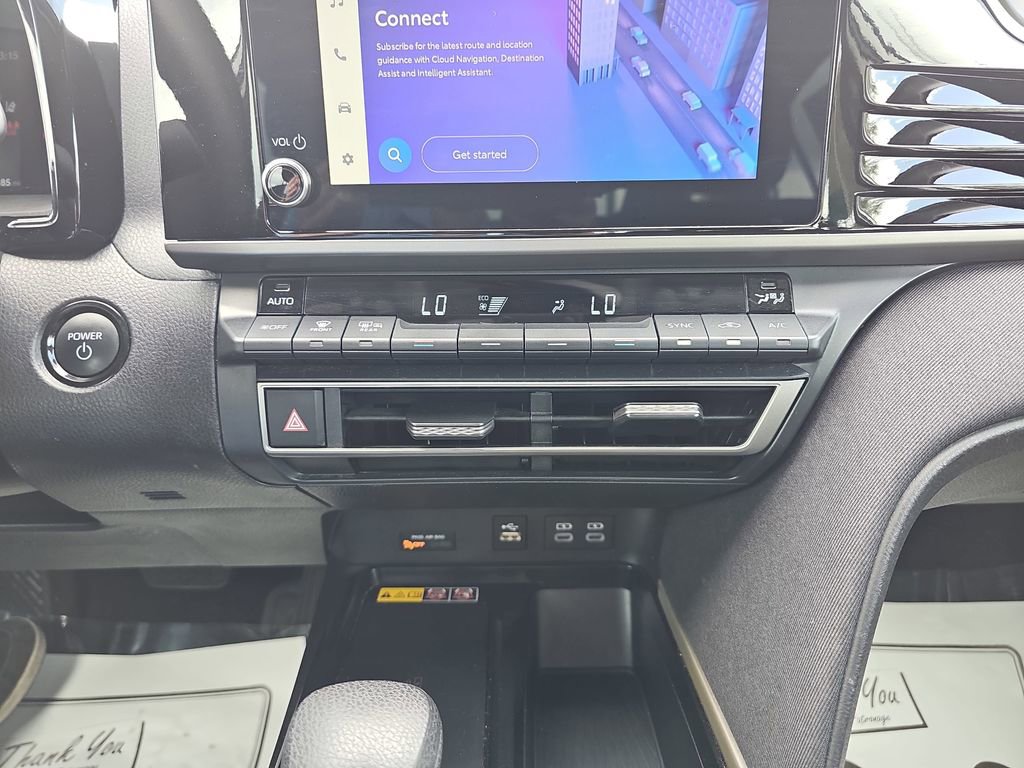 Used 2025 Toyota Camry LE FWD image 29