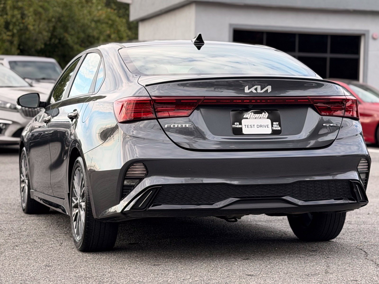 Used 2022 Kia Forte GT-Line w/ GT-Line Premium Package FWD image 3
