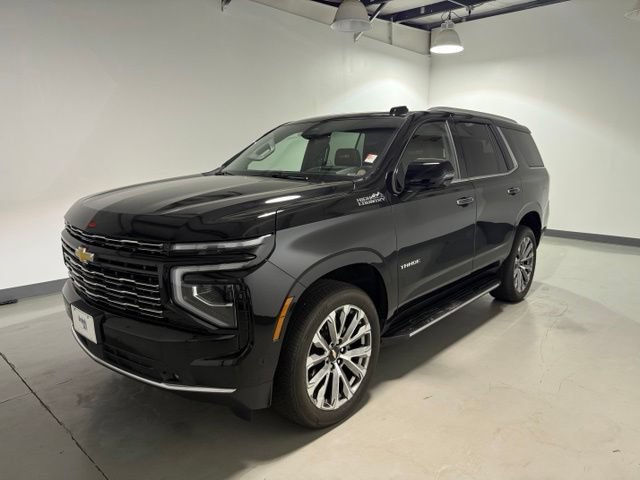 Used 2025 Chevrolet Tahoe High Country w/ Sun And Tow Package AWD/4WD image 3
