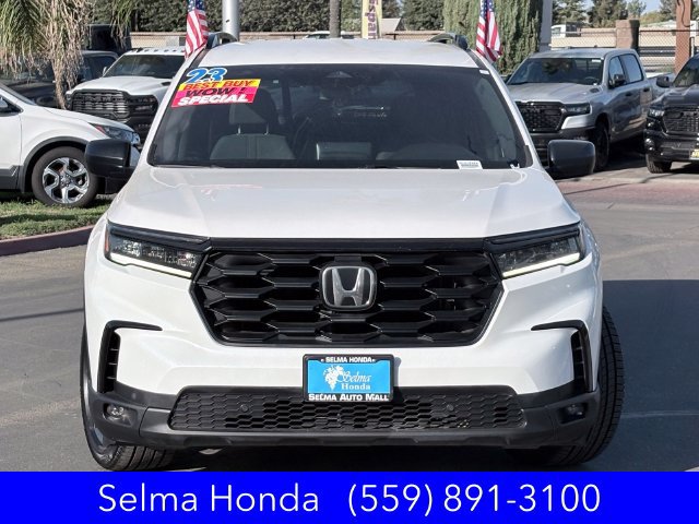 Certified 2023 Honda Pilot Sport image 3