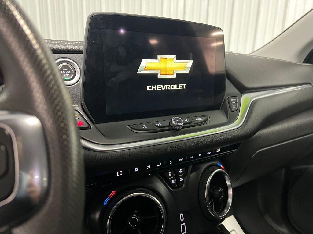 Used 2023 Chevrolet Blazer LT image 8
