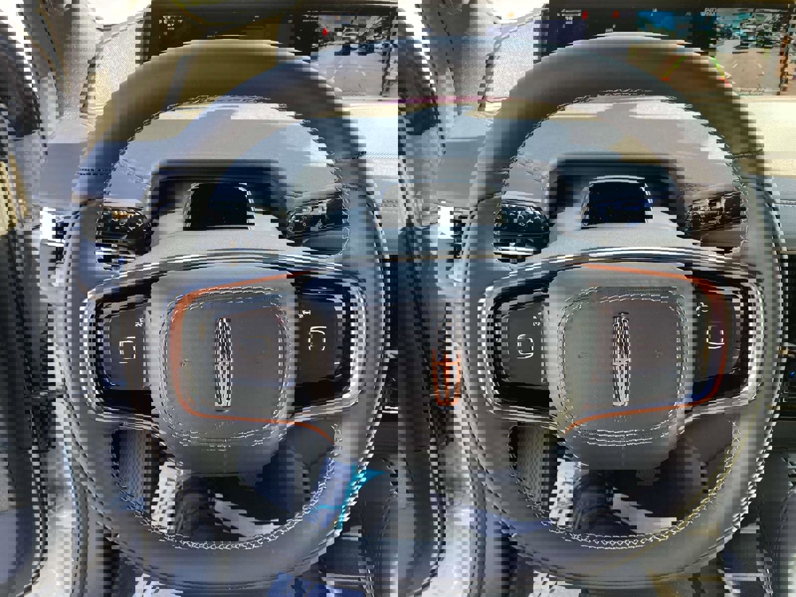 New 2025 Lincoln Navigator L Reserve w/ Jet Appearance Package image 31