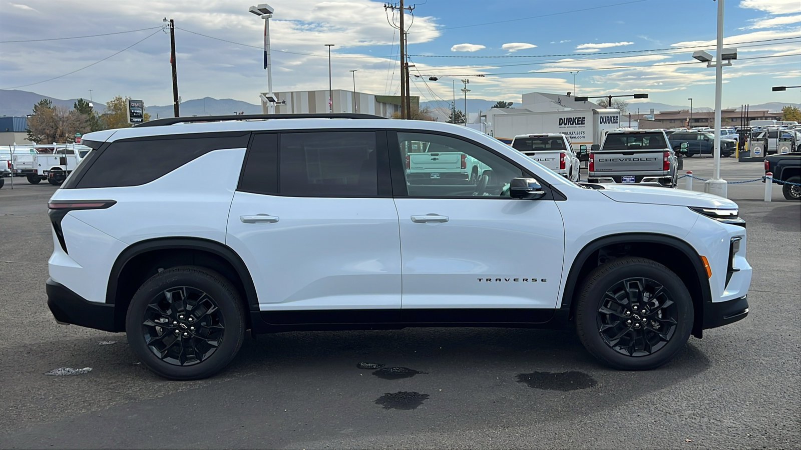 New 2026 Chevrolet Traverse LT w/ Midnight/Sport Edition image 4