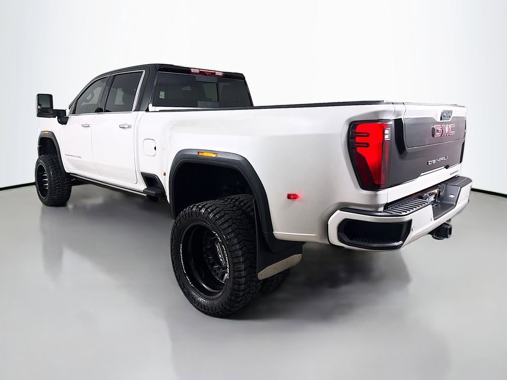 Used 2025 GMC Sierra 3500 Denali w/ Technology Package image 5