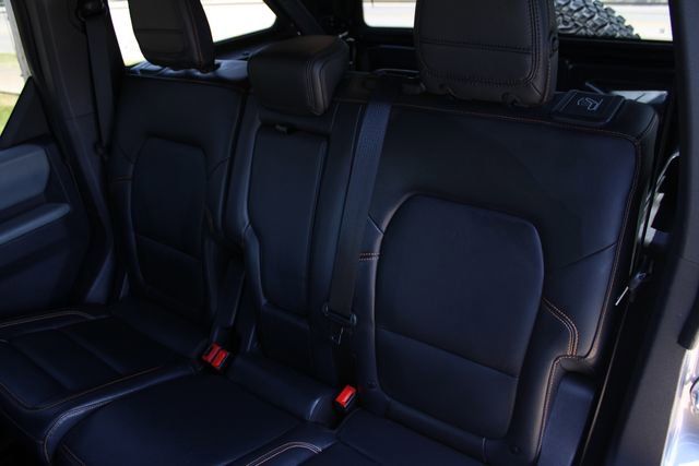 Used 2023 Ford Bronco Badlands w/ Sasquatch Package AWD/4WD image 20