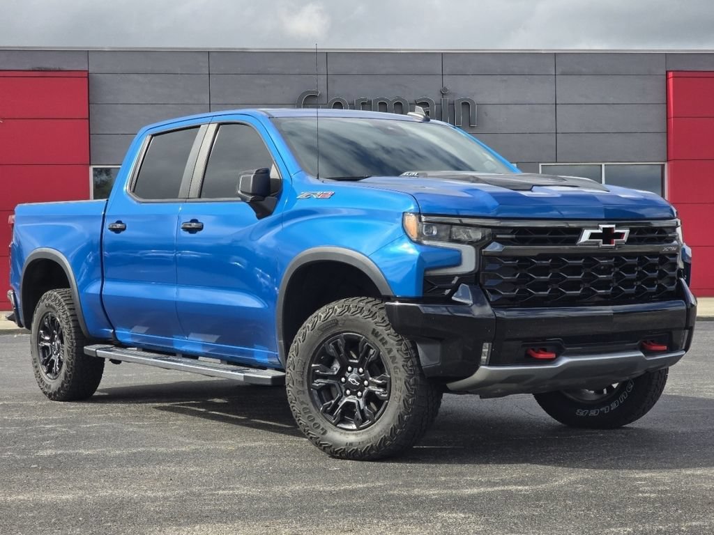 Used 2023 Chevrolet Silverado 1500 ZR2 w/ Technology Package AWD/4WD image 2