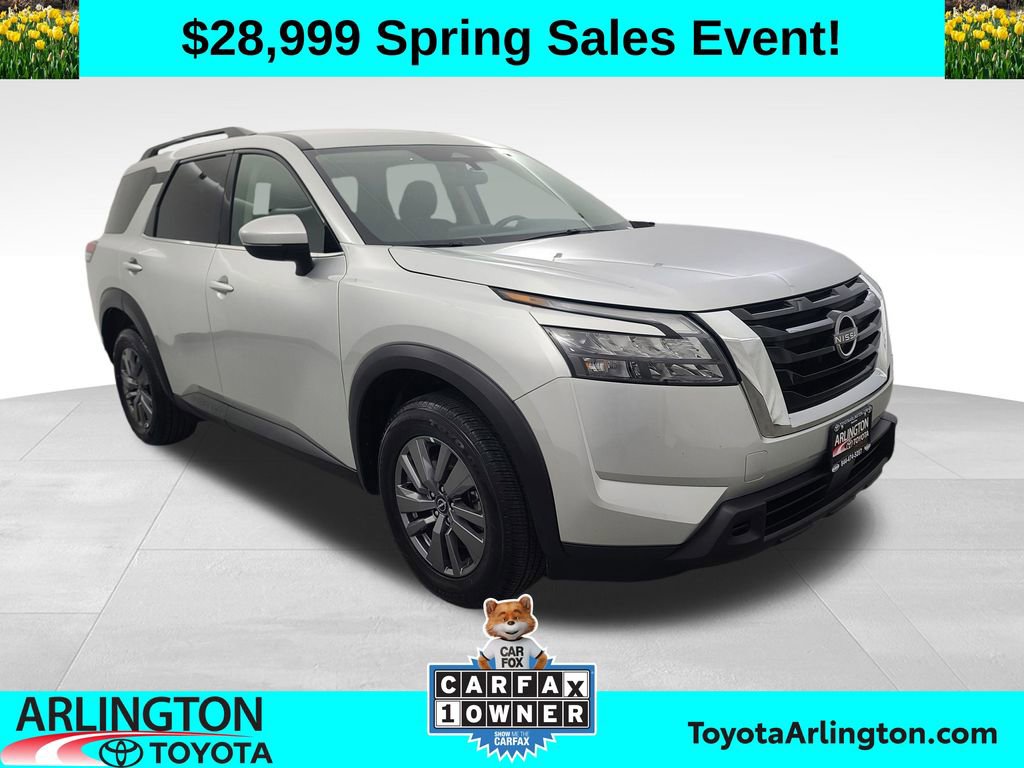 Used 2025 Nissan Pathfinder SV image 1