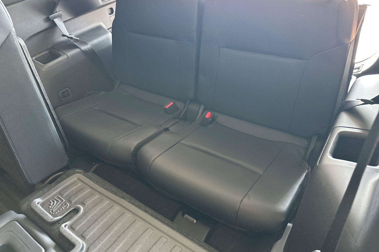 New 2025 Mitsubishi Outlander SE image 14