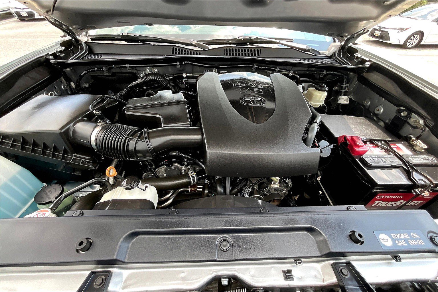 Used 2018 Toyota Tacoma SR5 RWD image 10