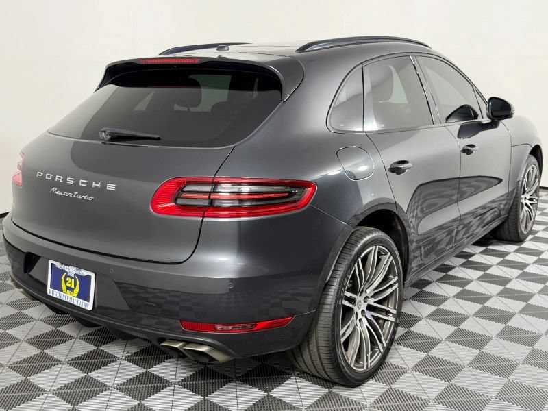 Used 2018 Porsche Macan Turbo AWD/4WD image 33