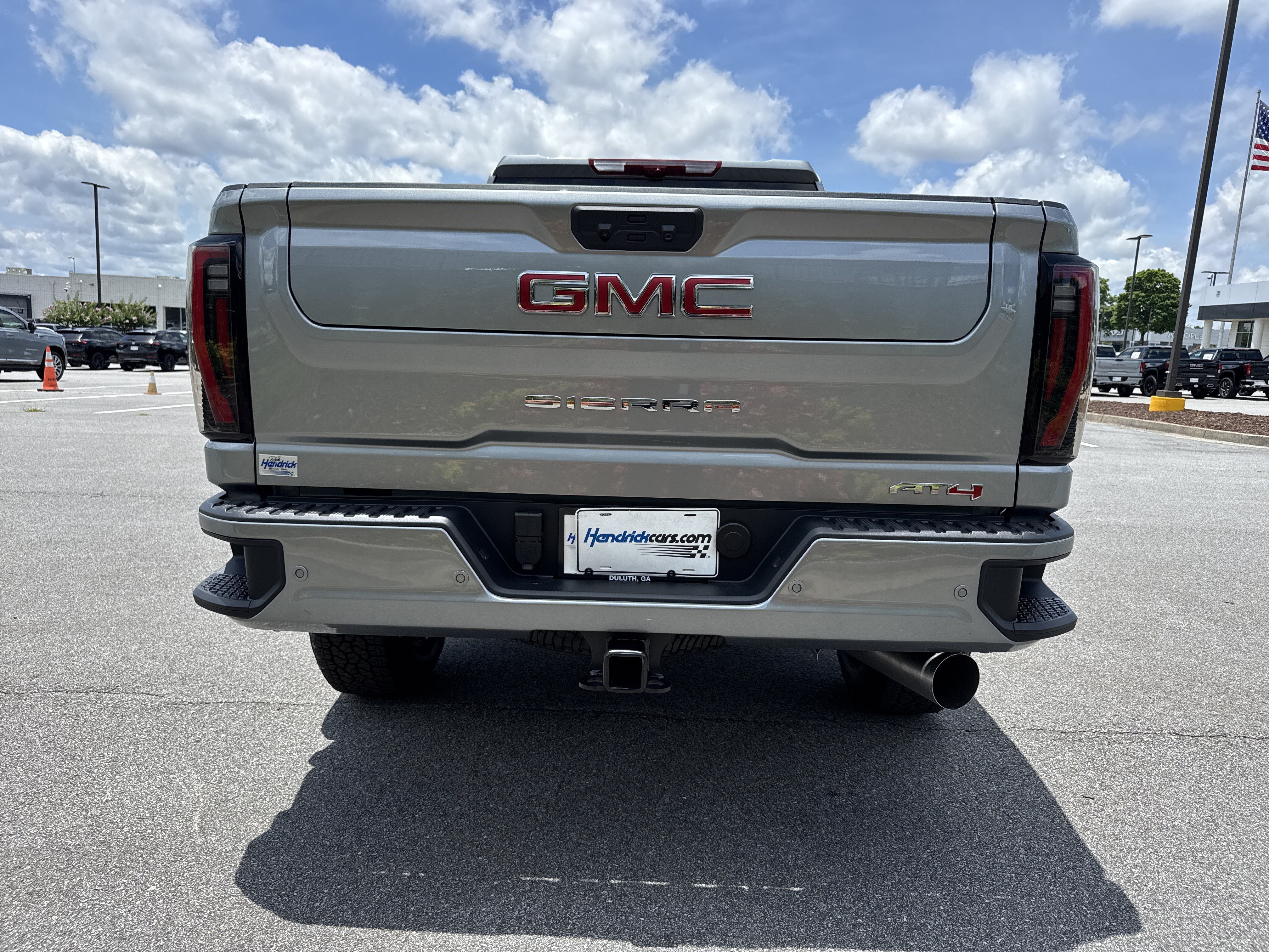 New 2026 GMC Sierra 2500 AT4 w/ AT4 Premium Plus Package AWD/4WD image 9