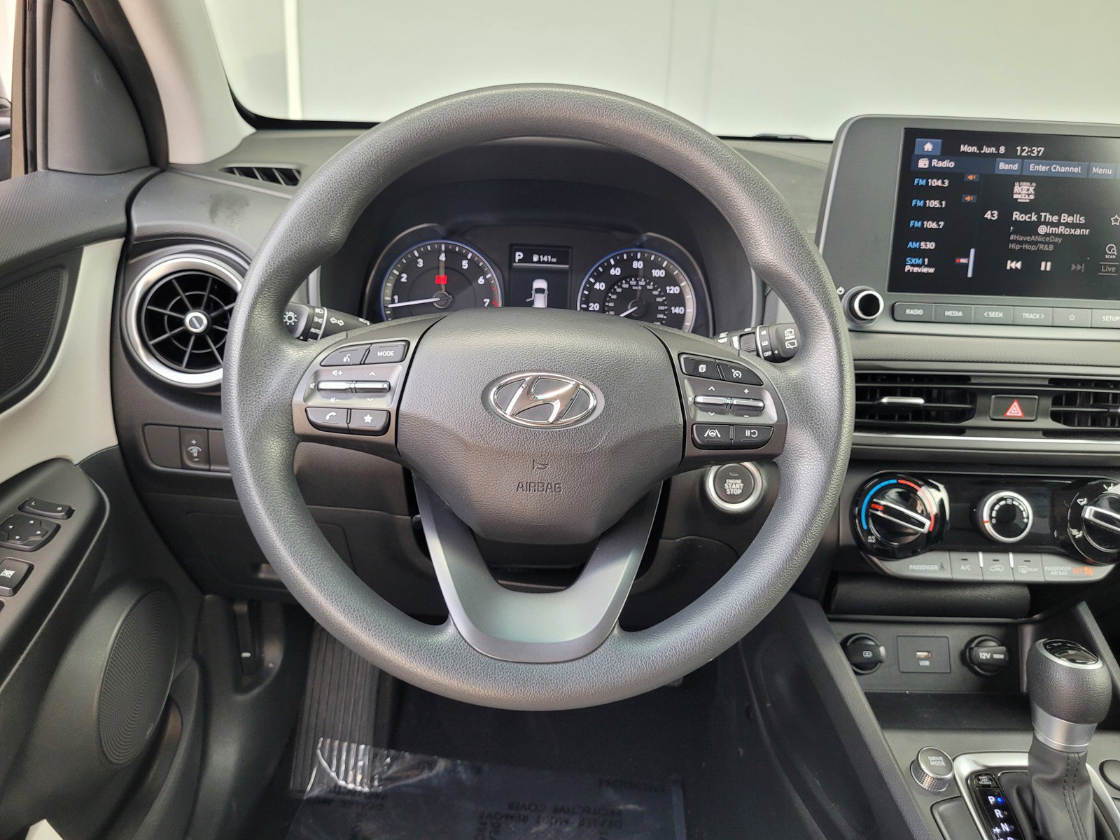 Used 2023 Hyundai Kona SEL w/ Cargo Package FWD image 15