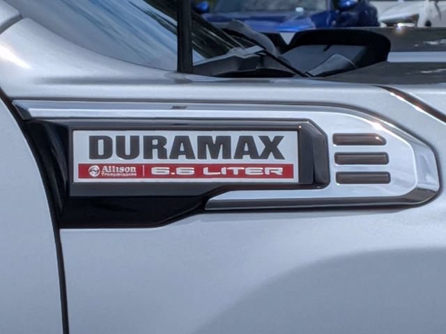 Used 2024 GMC Sierra 2500 SLT w/ SLT Premium Package AWD/4WD image 12