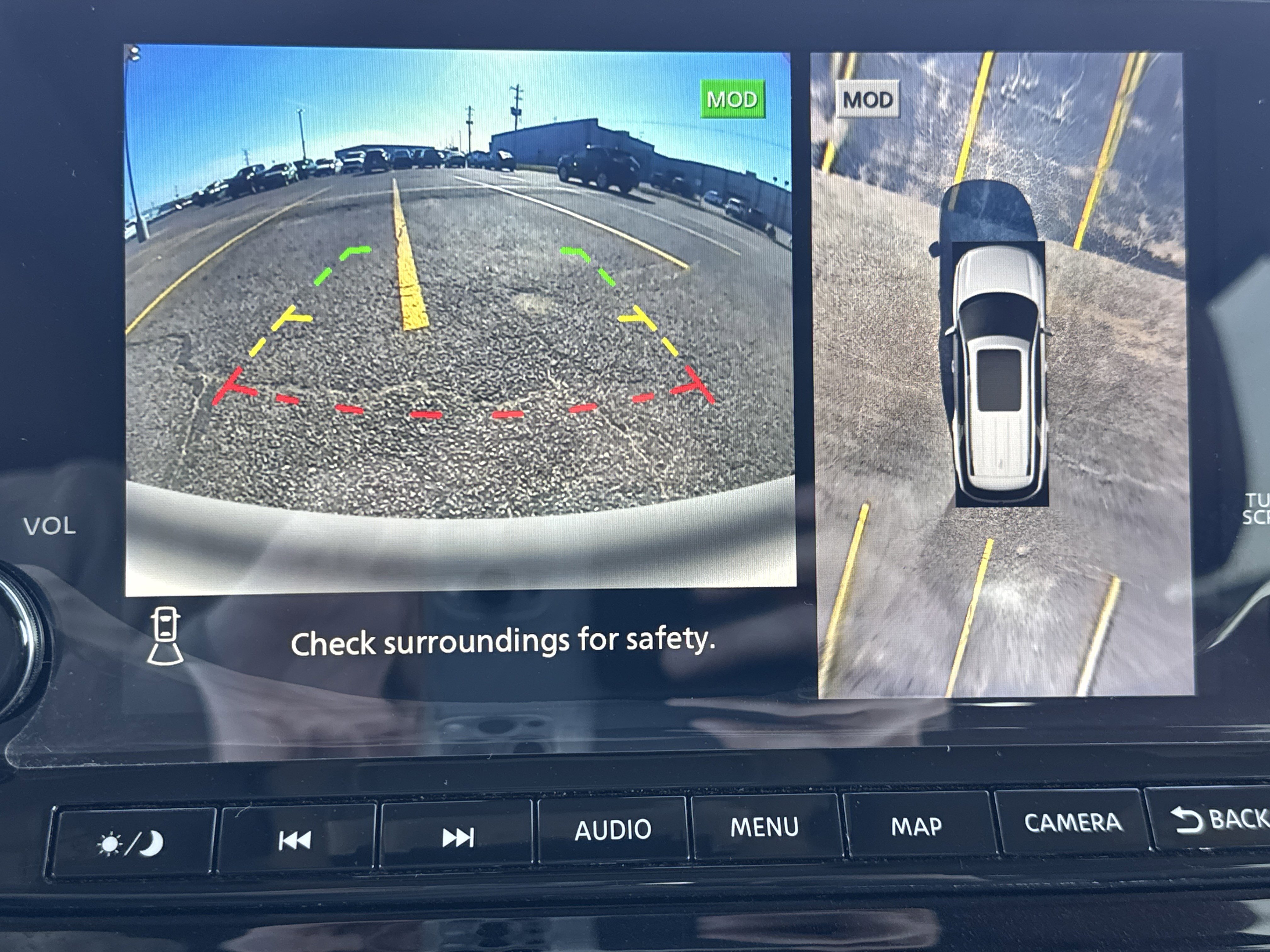 Used 2023 Nissan Pathfinder Platinum image 13