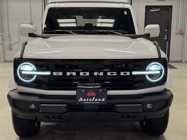 Used 2021 Ford Bronco Outer Banks AWD/4WD image 2