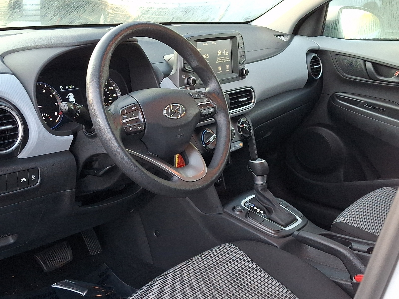 Used 2019 Hyundai Kona SE FWD image 15