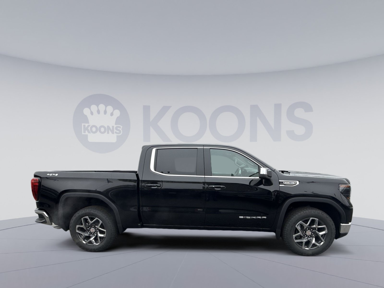 New 2026 GMC Sierra 1500 SLE w/ Preferred Package AWD/4WD image 8