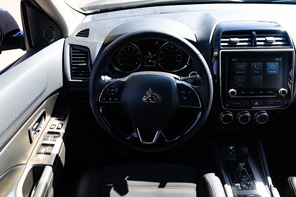 Used 2026 Mitsubishi Outlander Sport SE AWD/4WD image 11