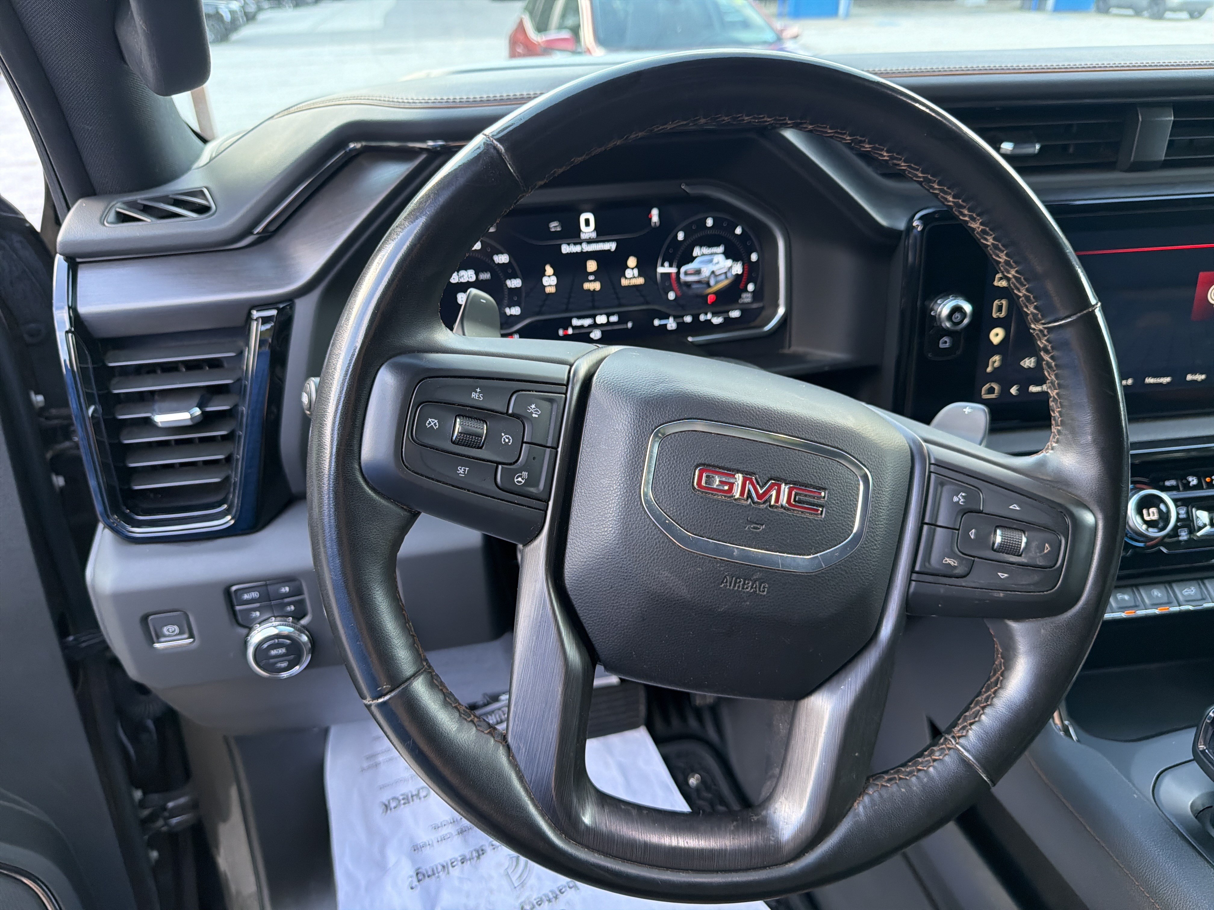 Used 2024 GMC Sierra 1500 AT4 w/ Technology Package AWD/4WD image 18