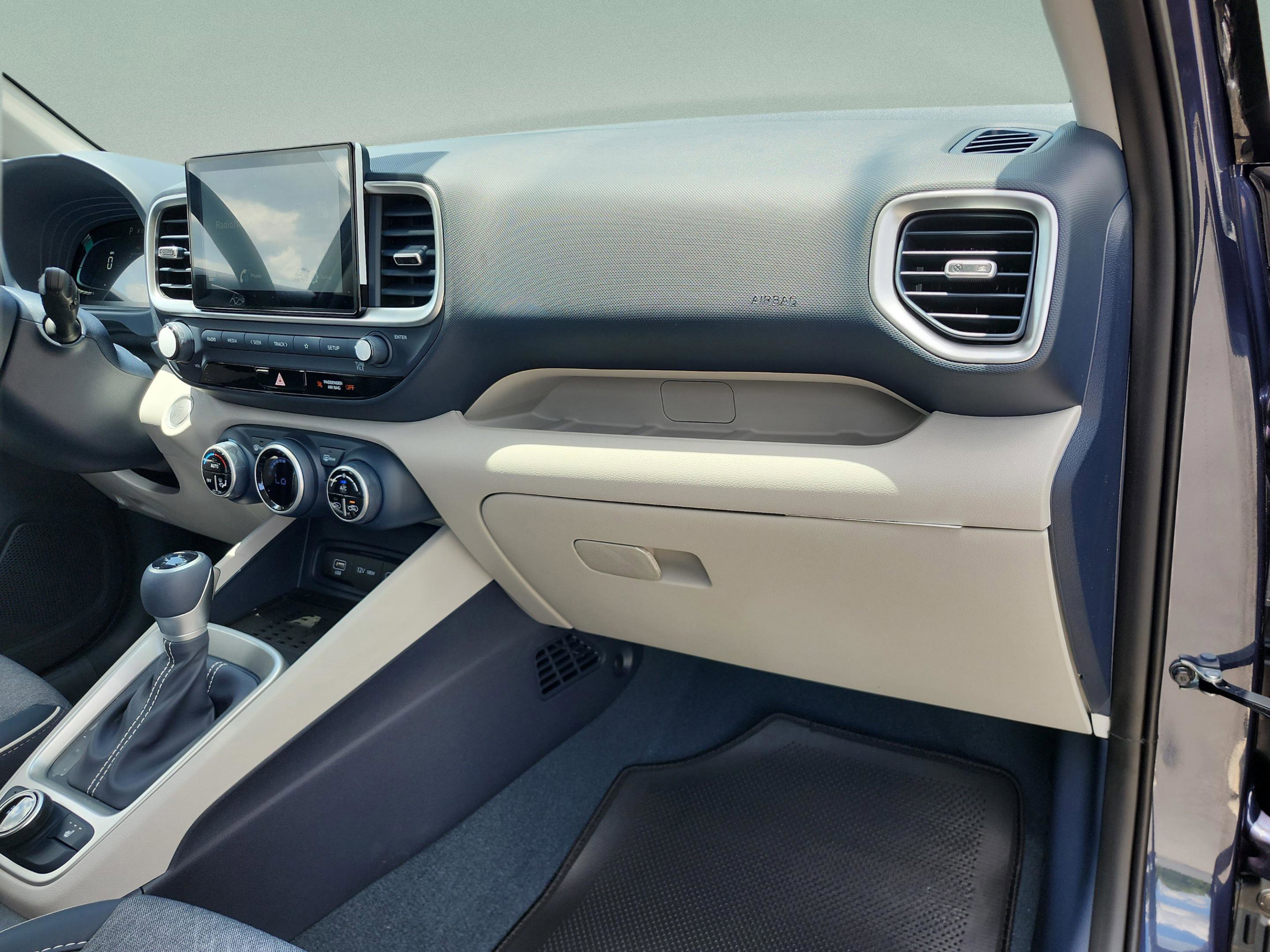 New 2026 Hyundai Venue SEL FWD image 21