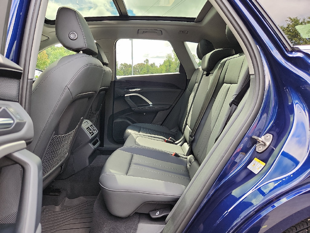 Certified 2025 Audi Q5 Premium w/ Convenience Package AWD/4WD image 16