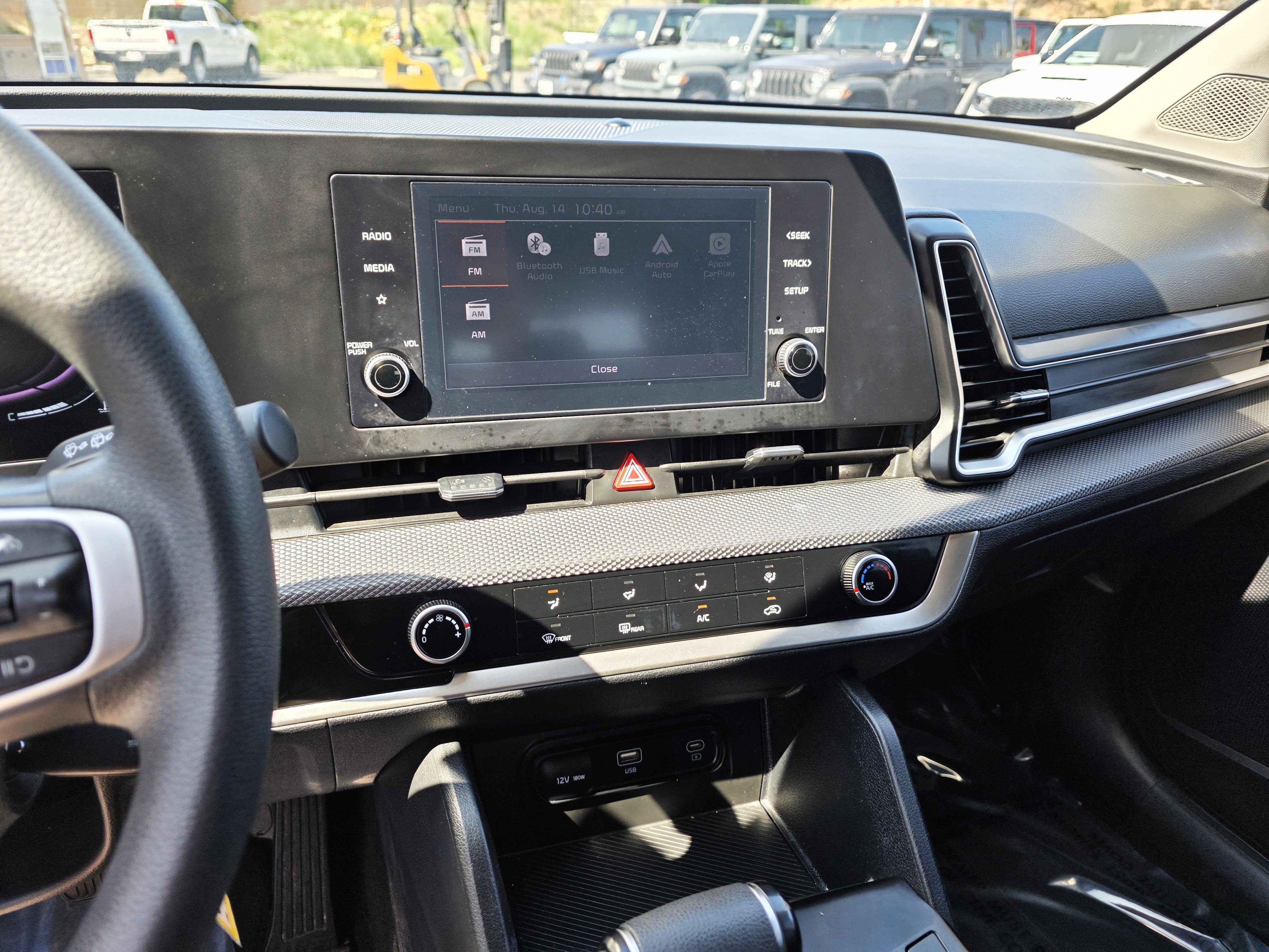 Used 2023 Kia Sportage LX image 16