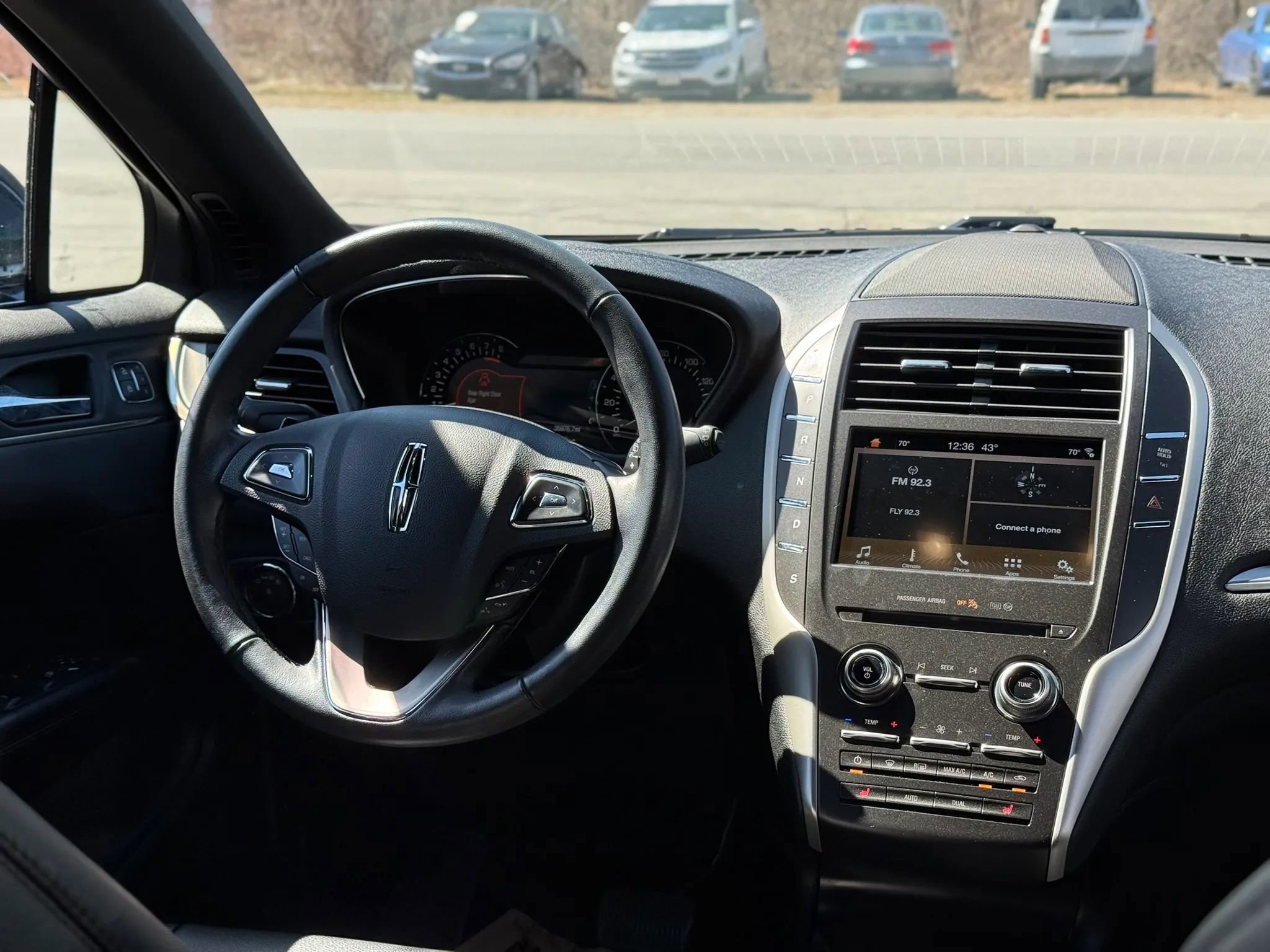 Used 2017 Lincoln MKC Premiere image 46