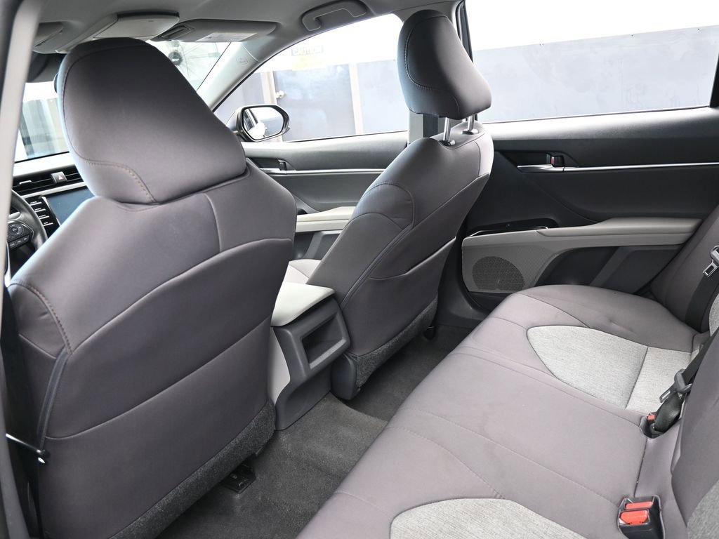 Used 2019 Toyota Camry LE image 34