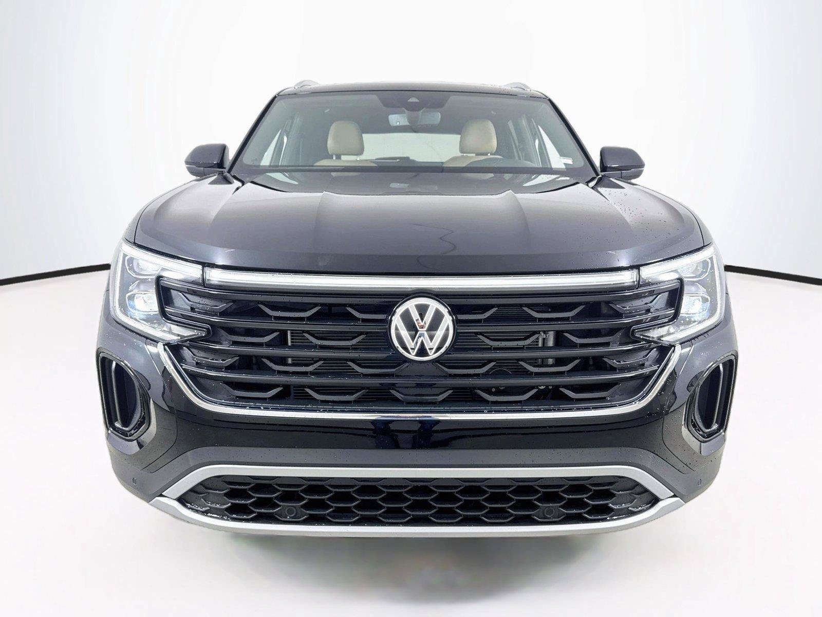 New 2026 Volkswagen Atlas Cross Sport SE AWD/4WD image 4