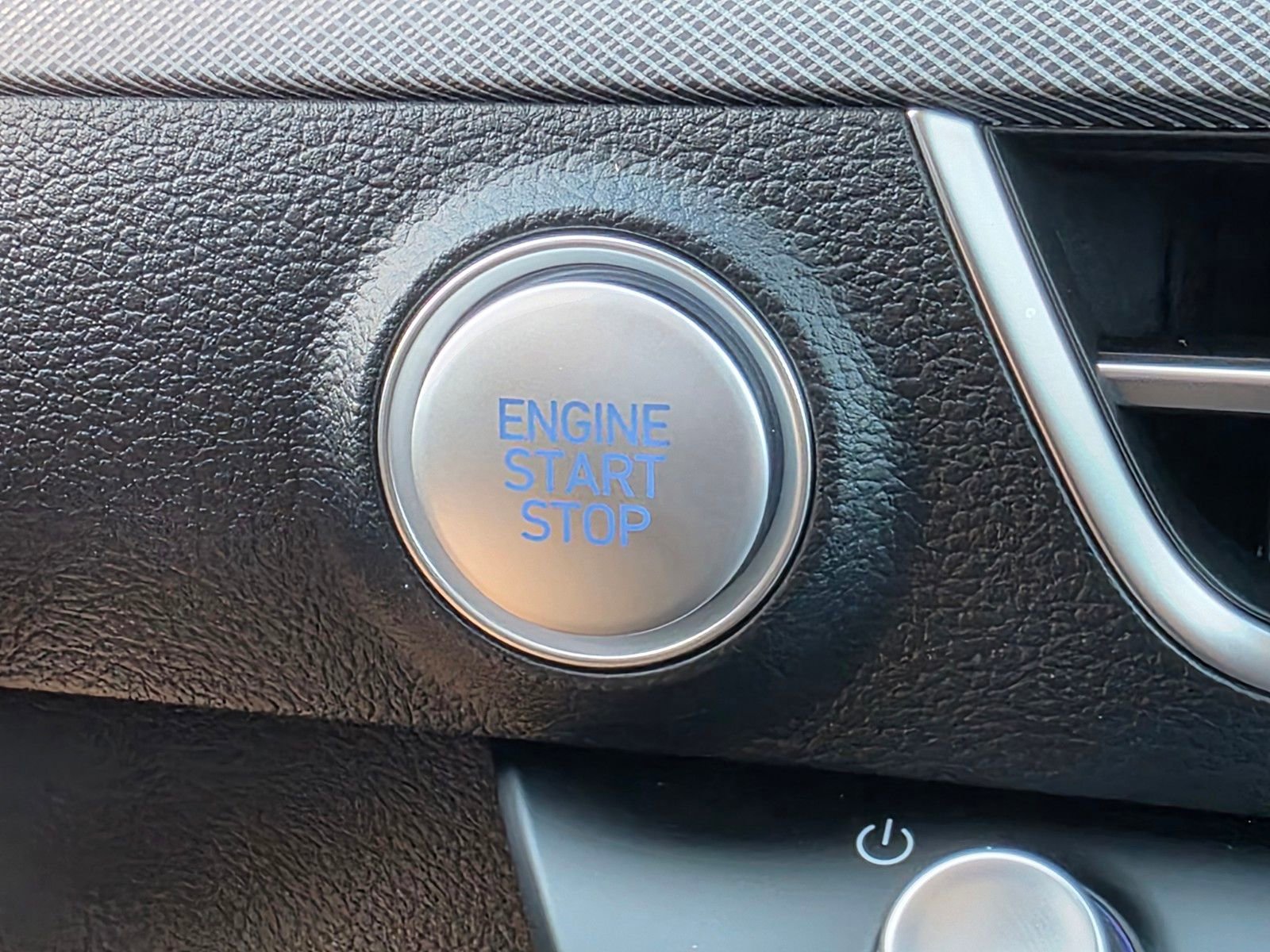 New 2025 Hyundai Sonata SEL FWD image 25