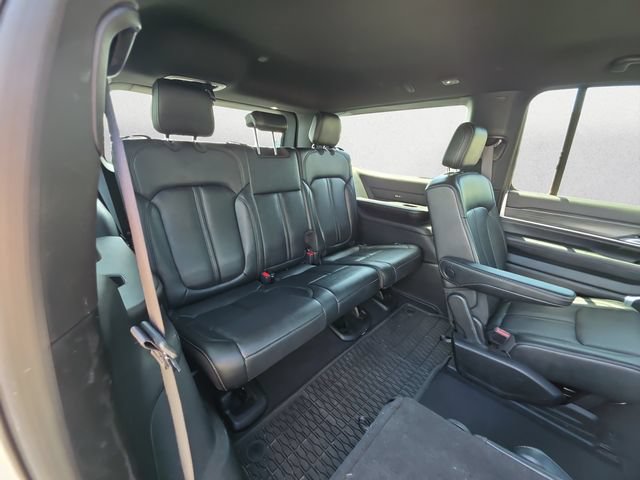 Used 2024 Jeep Wagoneer Series II AWD/4WD image 25